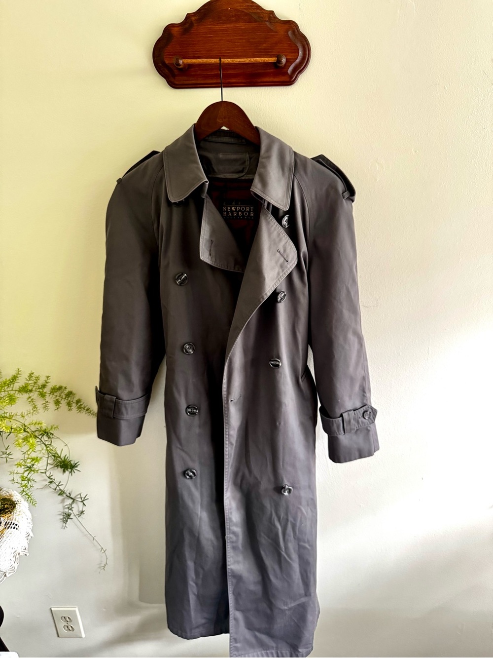 Vintage Newport Harbor Men's Double-Breasted Gray Trench Coat w/ Removable Liner